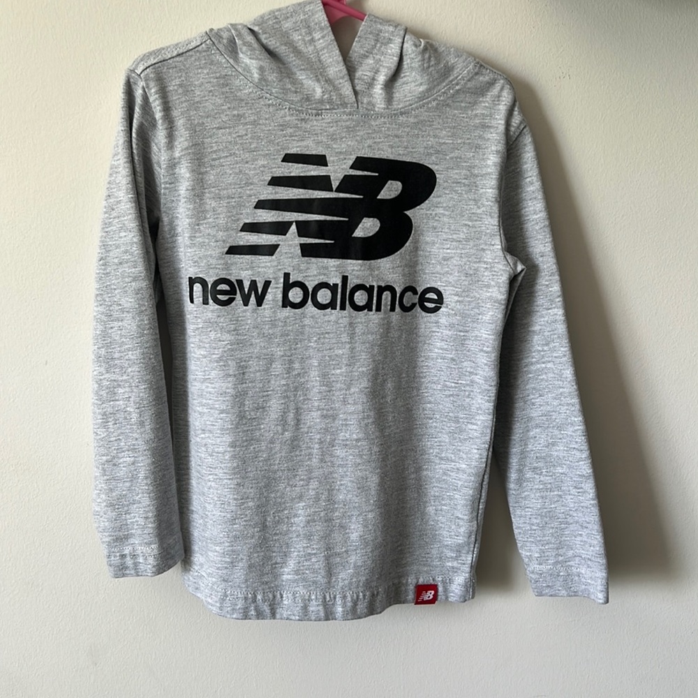 Girls NB hoodie